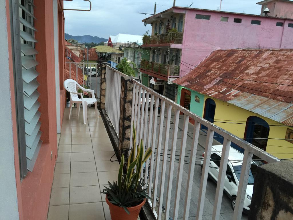 Hotel Villa Margarita Flores Kültér fotó