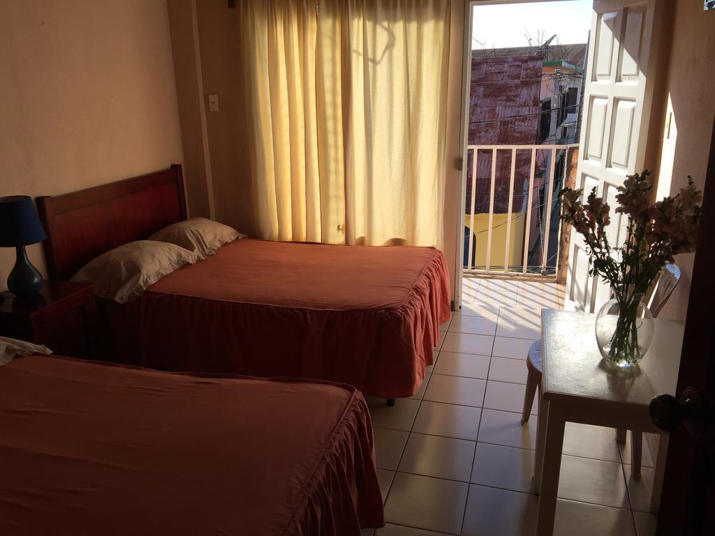 Hotel Villa Margarita Flores Szoba fotó