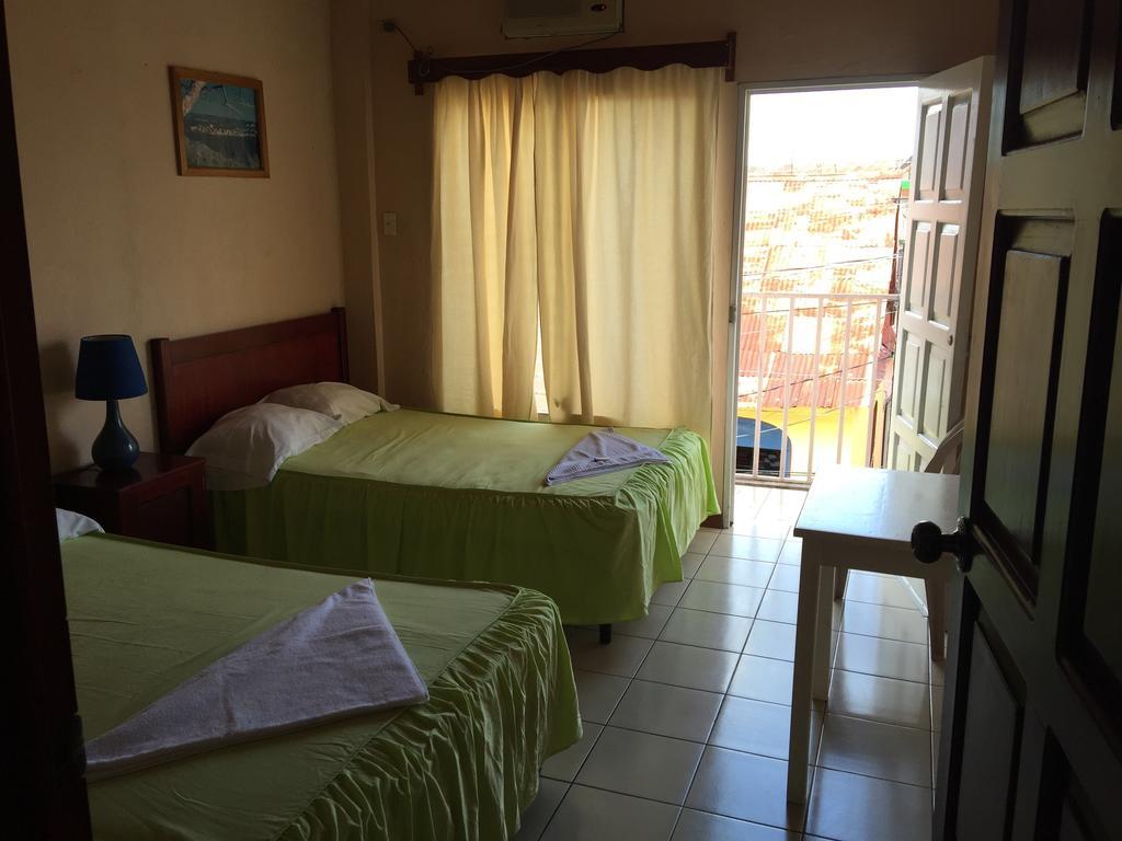 Hotel Villa Margarita Flores Szoba fotó
